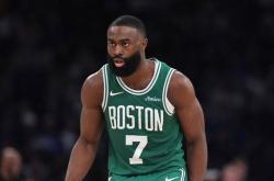 风波持续，杰伦·佈(bù)朗發(fā)声：球员没受保護(hù)