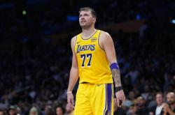 卢卡东契奇(qí)伤停，湖(hú)人(rén)面临挑战