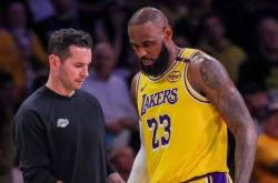 NBA | 詹姆斯被“下放”至發(fā)展联盟