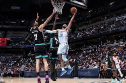 勇士后场新星：进步神速，成为进步最快球员的(de)有力(lì)竞争者？