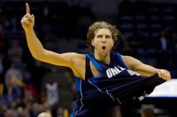 NBA历史巨(jù)星榜(bǎng)TOP20！矮个大前锋入(rù)围，第(dì)1名竟是他！