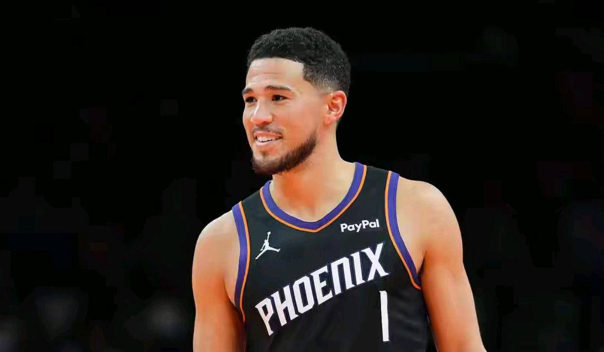 德文·布克稳定输出领衔太阳战胜快船