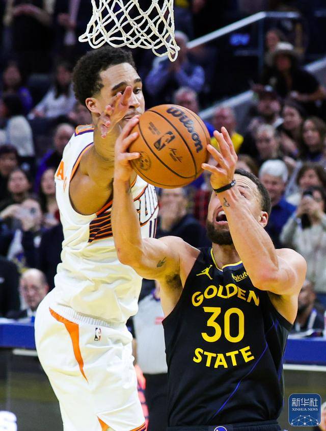 NBA常规赛丨勇士胜太阳