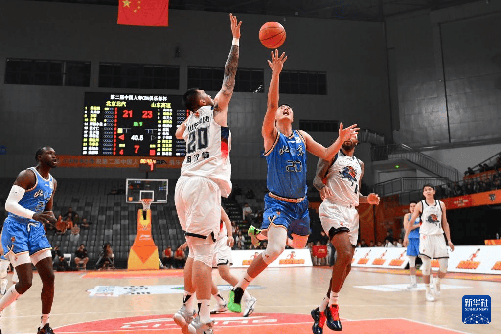 组图：俱乐部杯山东险胜北京 高诗岩命中关键球