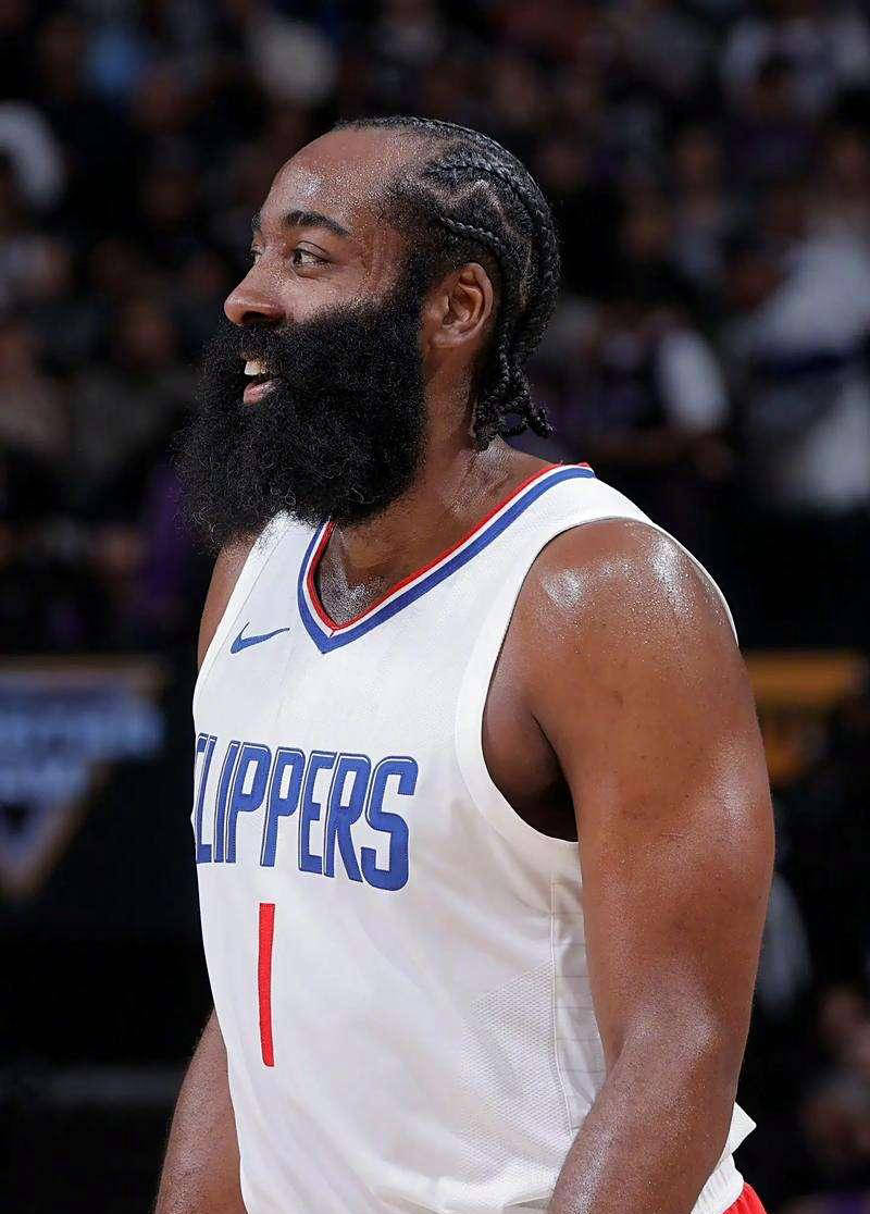 詹姆斯·哈登：冲击NBA10000助攻俱乐部的机会？