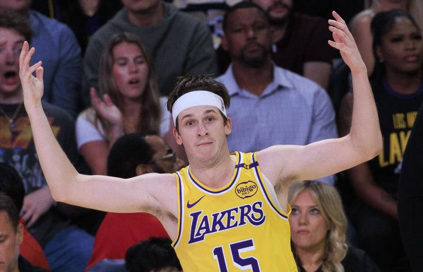 里弗斯助攻第1，总得分第2，开启神奇赛季！