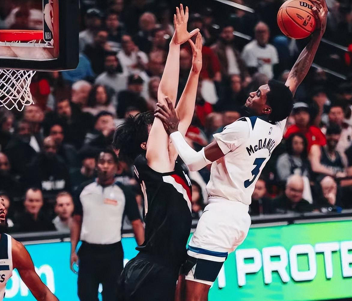 NBA常规赛战况回顾：西部球队比分悬殊